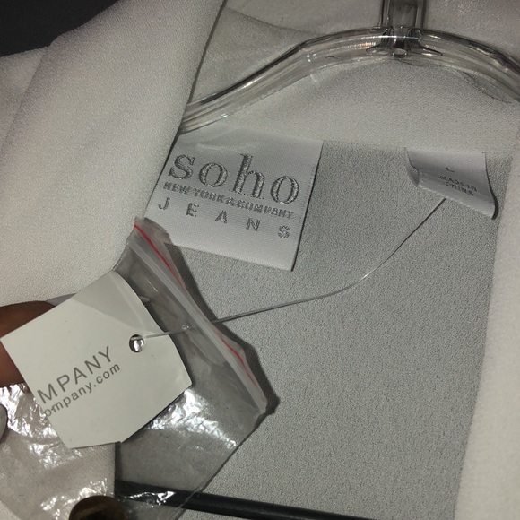 White outing top - Picture 2 of 4